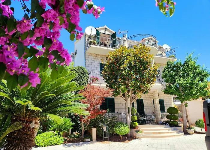 Anita Apartments